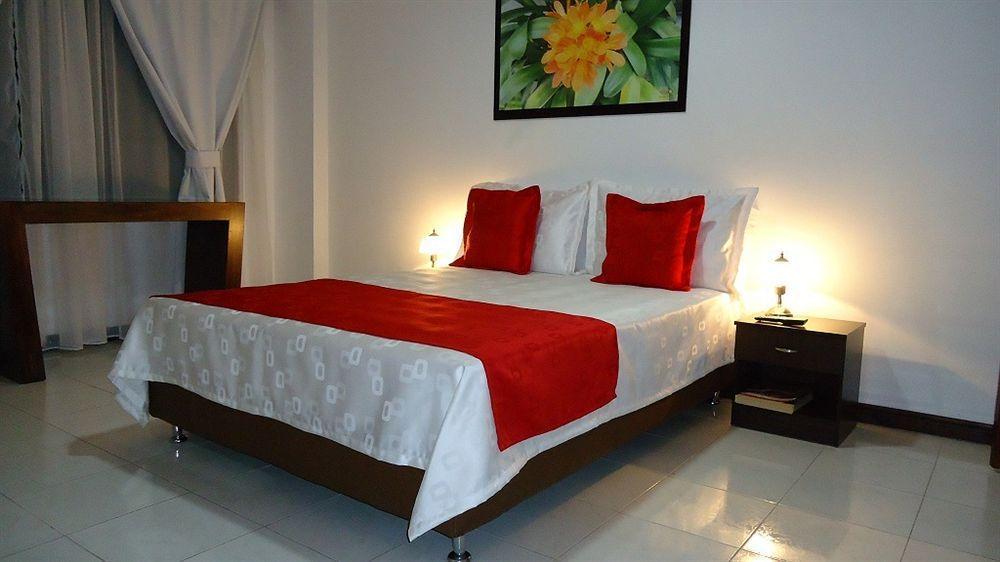 Hotel Catalina Plaza Pereira Eksteriør billede